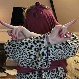 🧁Brandy Melville Dark Red Open Back Tie Top Vintage Retro Y2K Glam Fall